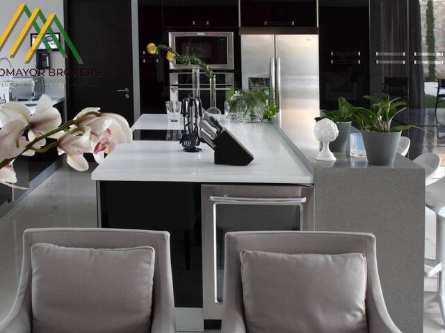 Casa para Venta en Zapopan - 5