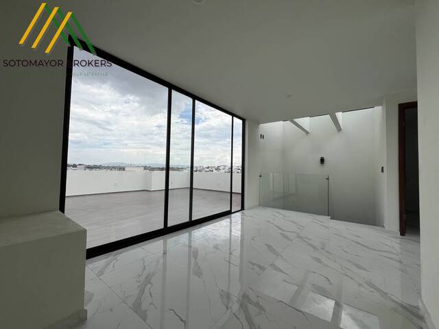 Casa para Venta en Zapopan - 4