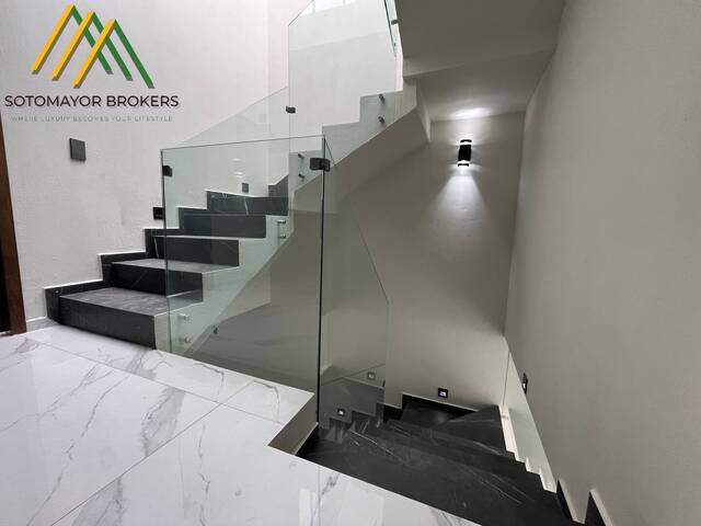 Casa para Venta en Zapopan - 5