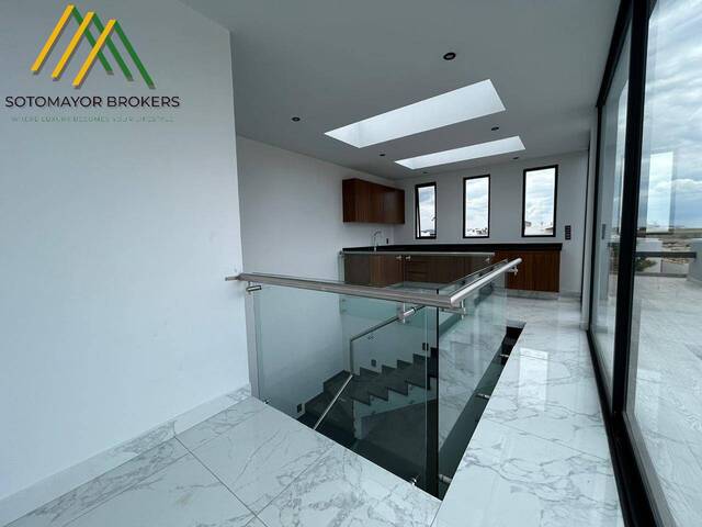 Casa para Venta en Zapopan - 5