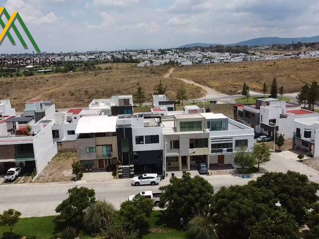 Casa para Venta en Zapopan - 4