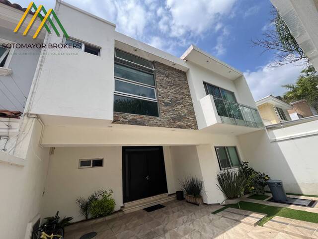 Casa para Venta en Zapopan - 4