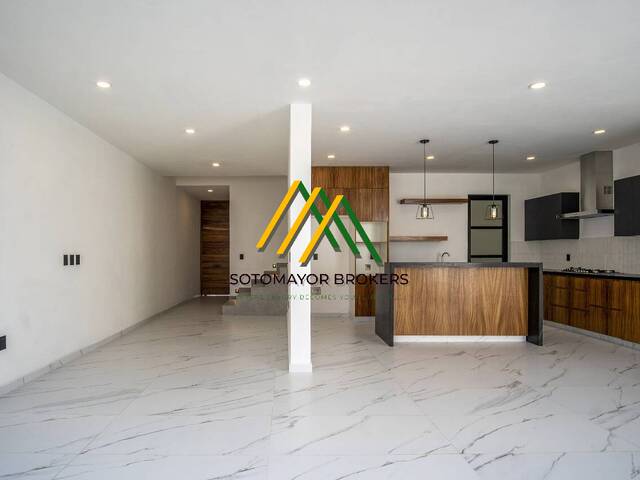 Casa para Venta en Zapopan - 5