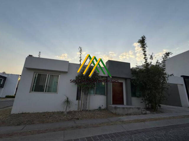 #113 - Casa para Venta en Tlajomulco de Zúñiga - JC