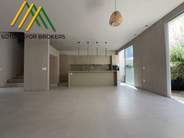 #126 - Casa para Venta en Zapopan - JC