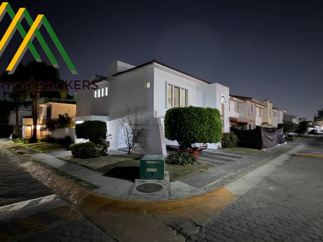 Casa para Venta en Zapopan - 5