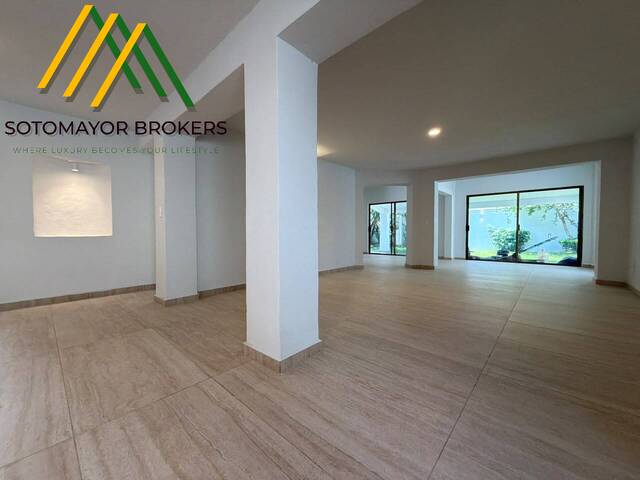 Casas en Venta para Venta en Zapopan - 4