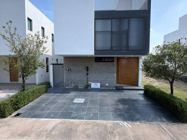 Casas en Venta para Venta en Zapopan - 4