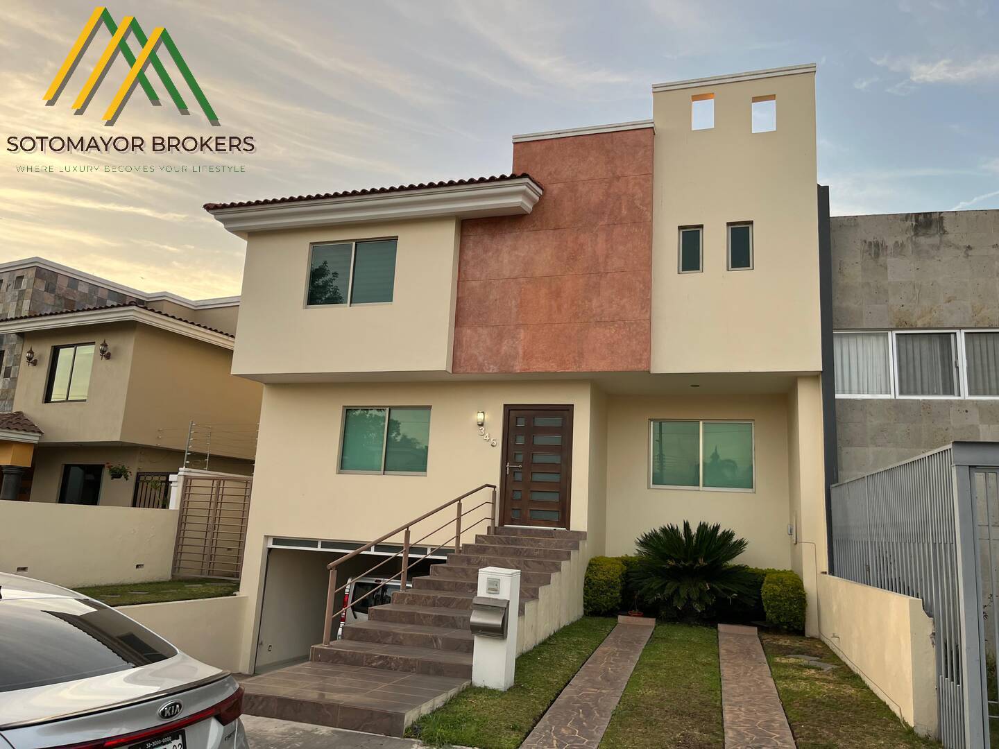 CASA AMUEBLADA EN RENTA JARDIN REAL ZAPOPAN
