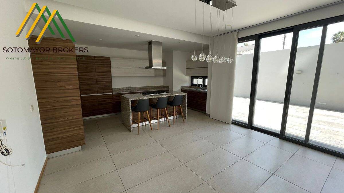 DEPARTAMENTO DE LUJO EN VALLE REAL TORRE