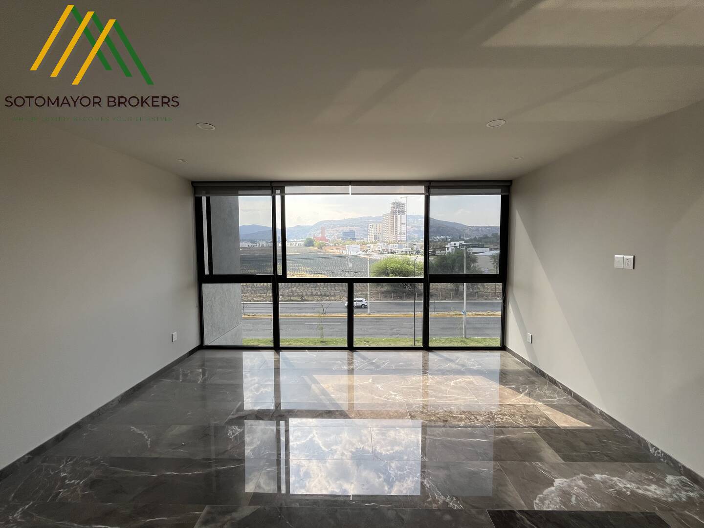DEPARTAMENTO DE LUJO VENTA EN EL SUR TORRE ESENIKA 2 REC. 81 M2
