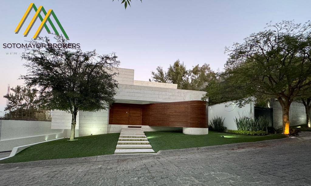 IMPRESIONANTE RESIDENCIA EN VENTA EL COTO AV. UNIVERSIDAD 6000
