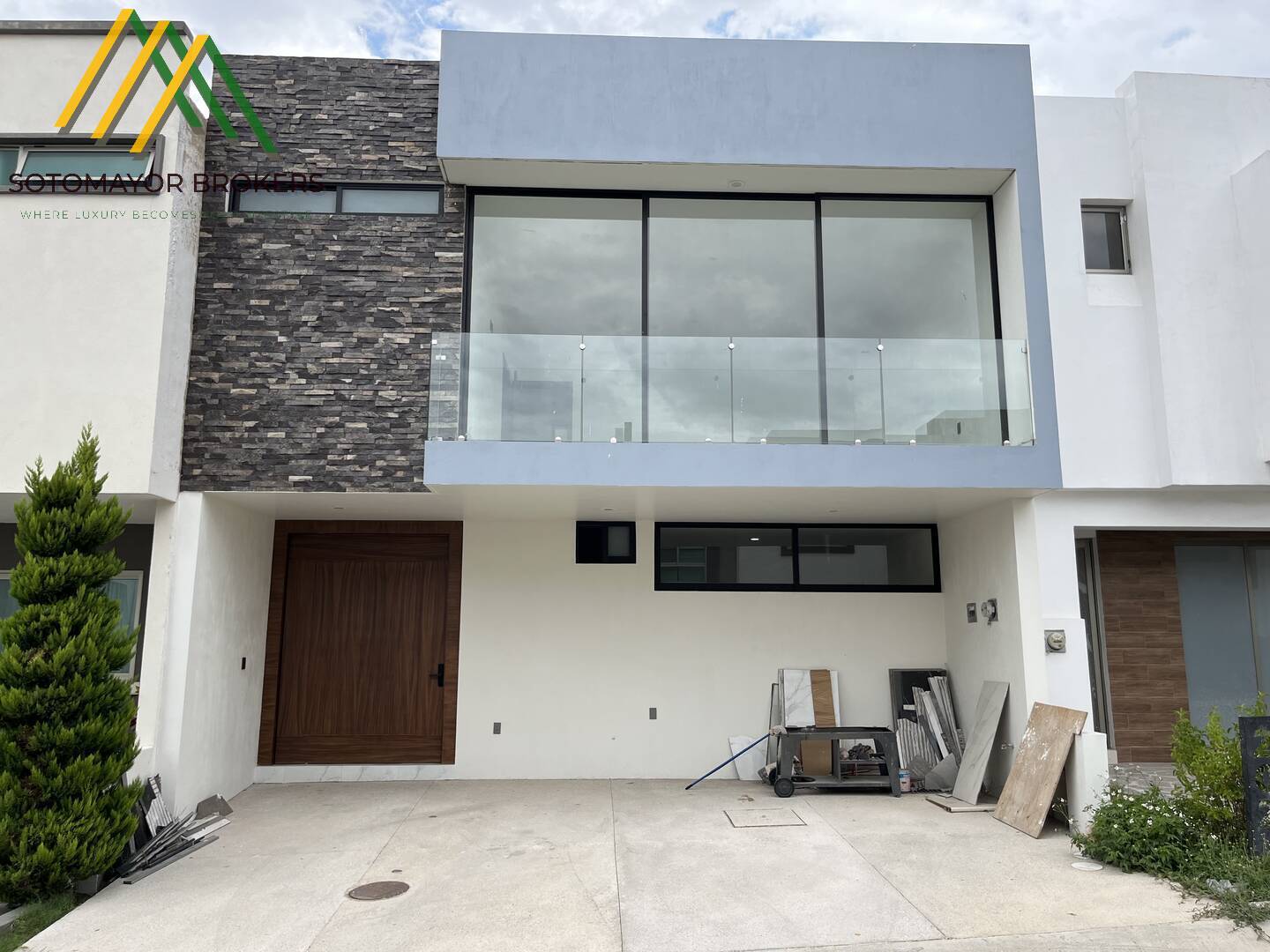 CASA EN VENTA VALLE IMPERIAL COTO  IMPERIO MAYA !!!