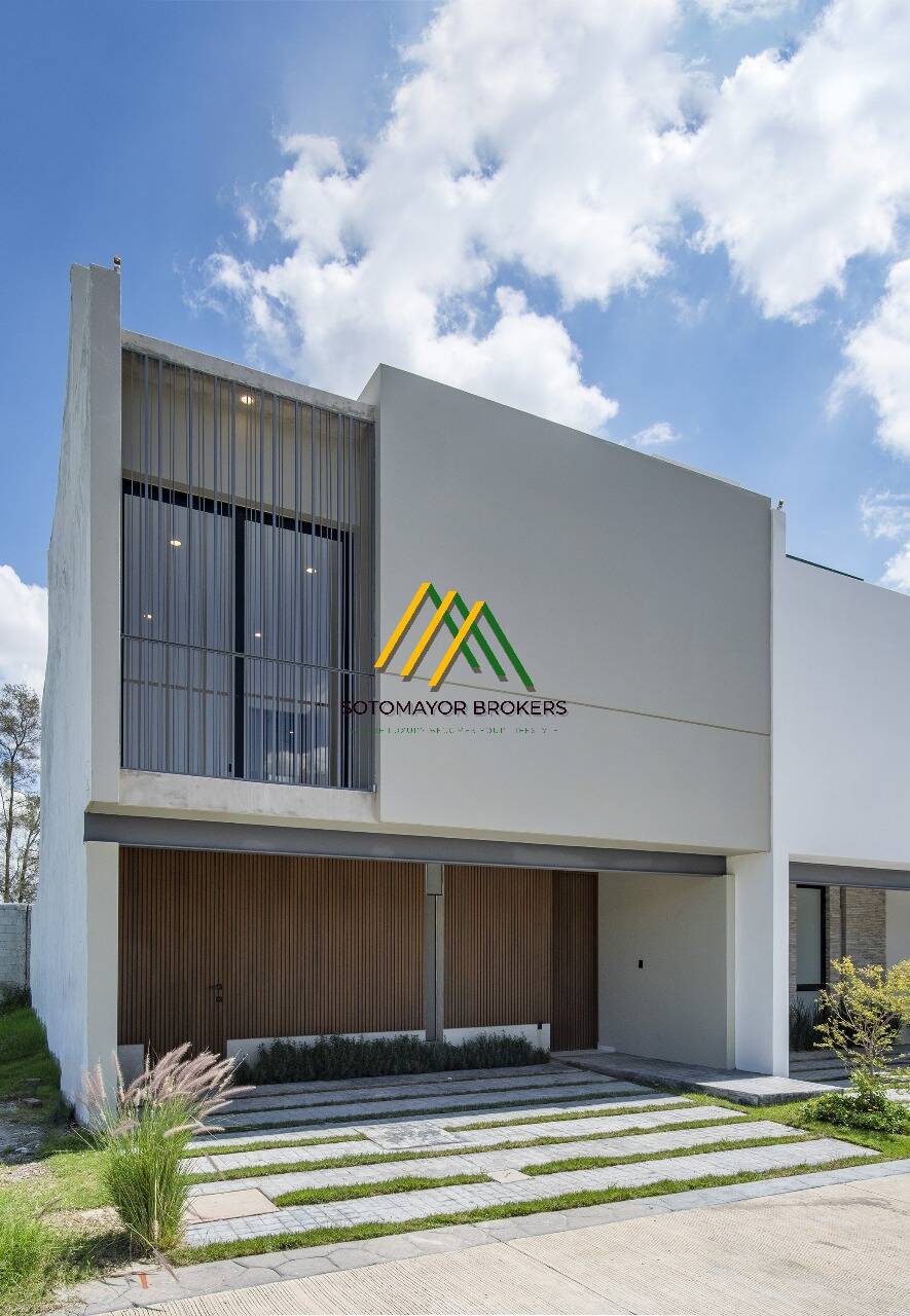 CASA EN VENTA VALLE IMPERIAL COTO MAPLE