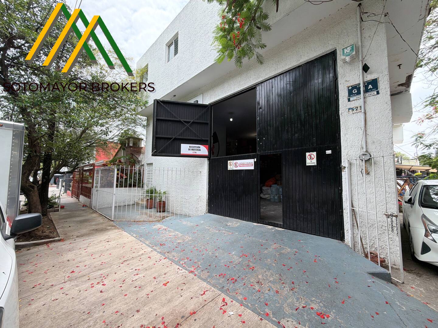SE RENTA BODEGA ZONA INDUTRIAL POR AV. COLON UNIDAD LOPEZ MATEOS