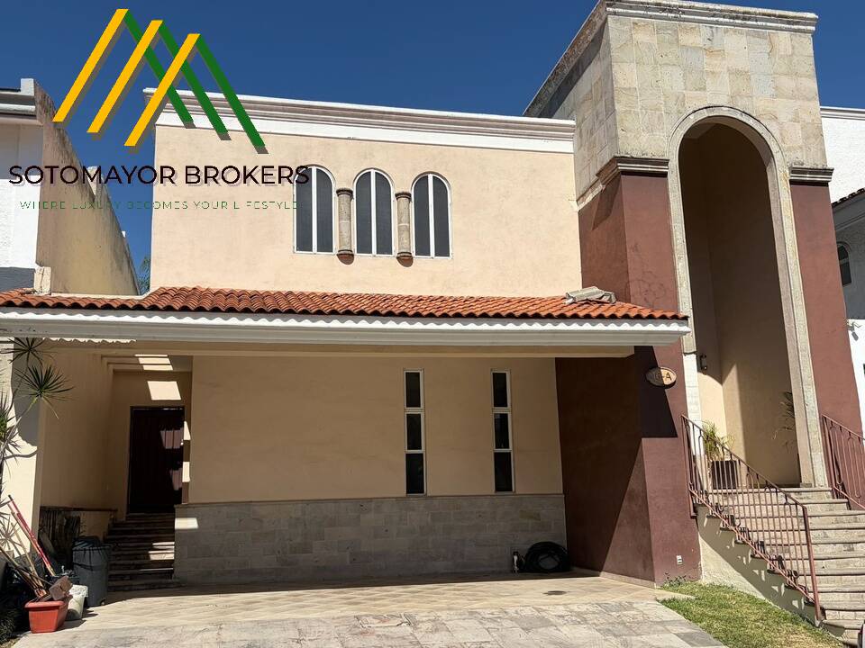 Casa amplia en renta en Coto La Campiña, Royal Country