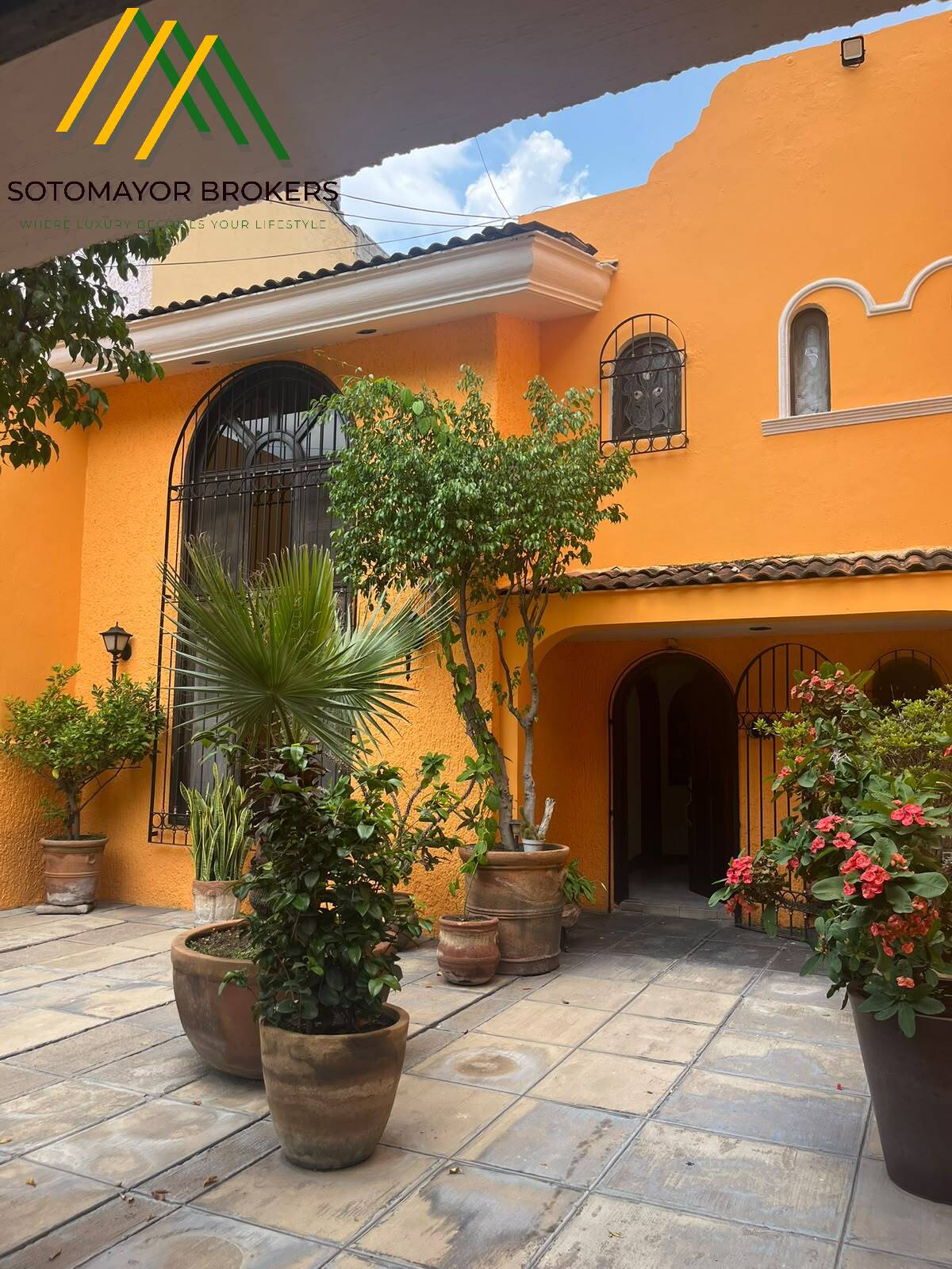 Casa amplia en renta en Loma Bonita