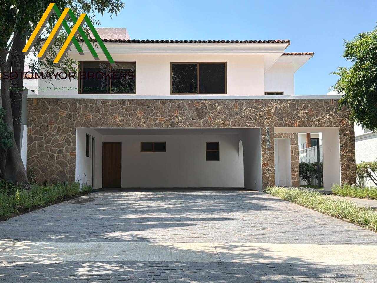 Residencia de lujo en renta en Valle Real con 450 m² de terreno